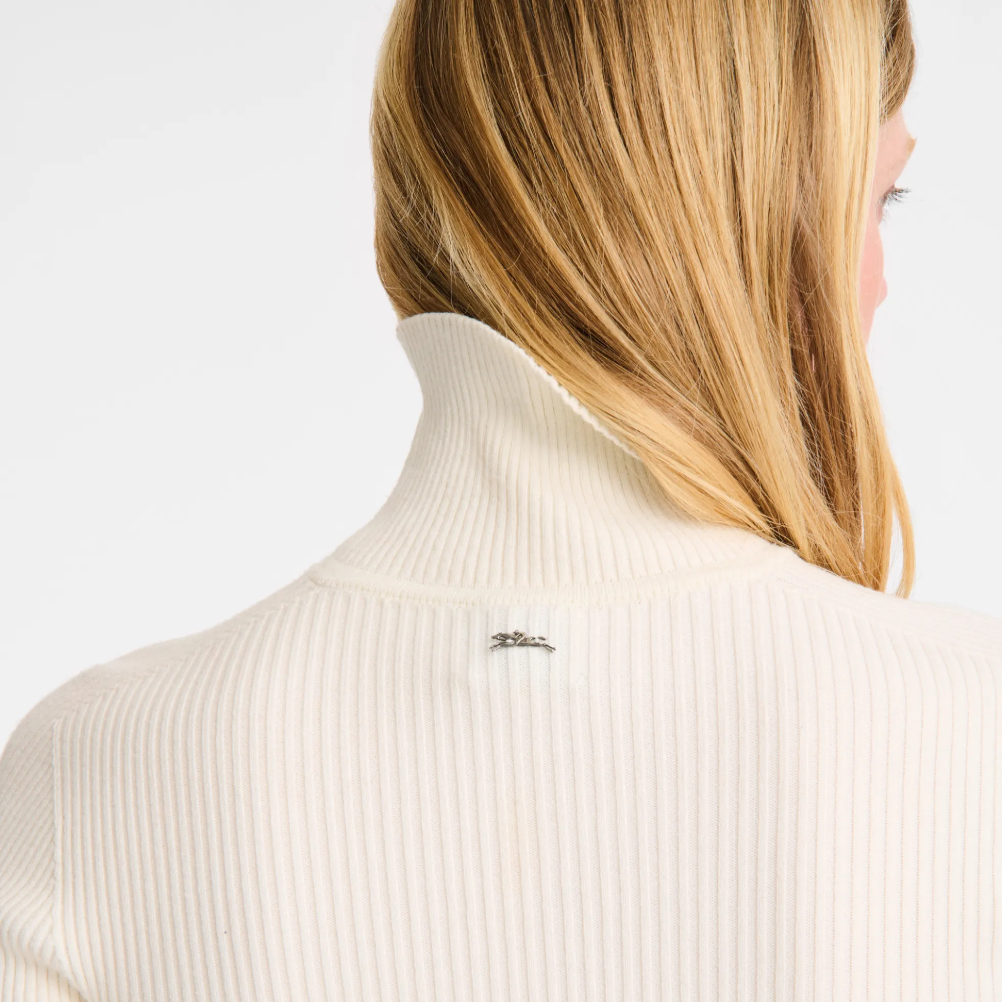 Pull ajusté col cheminée