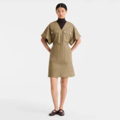 Robe courte