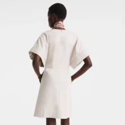 Robe courte