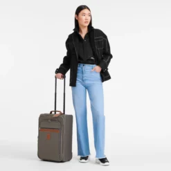 Valise M Boxford